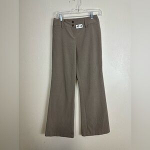 TBA the pixie size 3 14”w r 8-1/2. Inseam. 31-1/2. Preworn no flaws